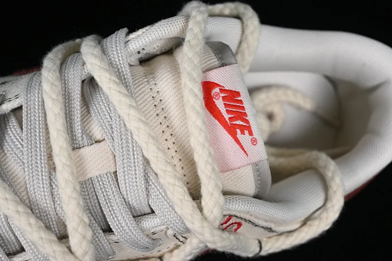 All categories Nk SB Dunk series Nk SB Dunk Low low-top sneakers J version Nk Dunk Low Retro "Light Orewood Brown" denim SB strap low-top casual sneakers DV0834-100